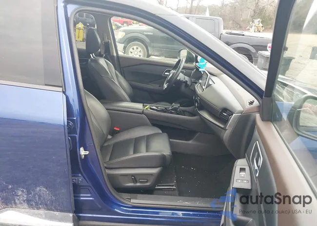 JN8AT3CA7MW000747: 44124033