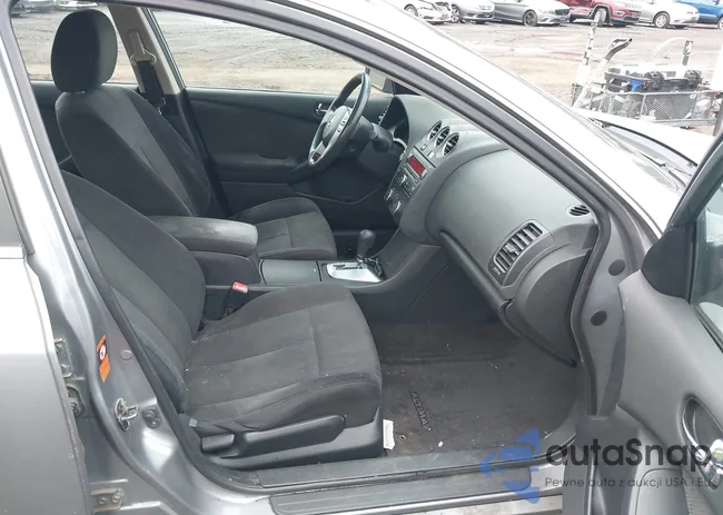 1N4AL21E38N537869: 44124043