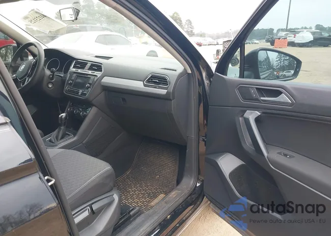 3VV1B7AX8MM044741: 44123125