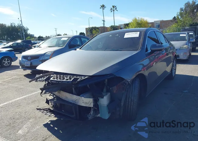 W1K3G4EB5LW044996: 44123148