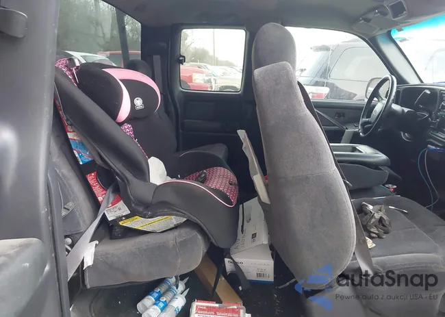 2GCEC19V711404694: 44123176