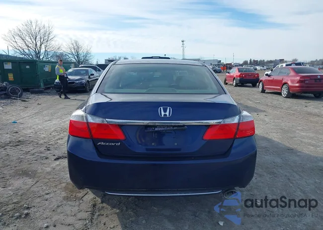 1HGCR2F38DA200853: 44123204