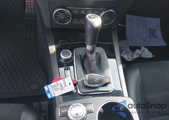 WDDGJ7HB5DF899800: 44123229