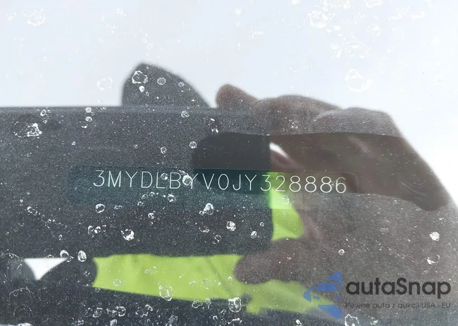 3MYDLBYV0JY328886: 44123249