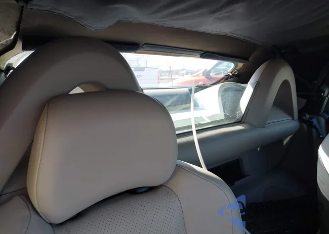 JN1AZ36A84M251460: 44123298