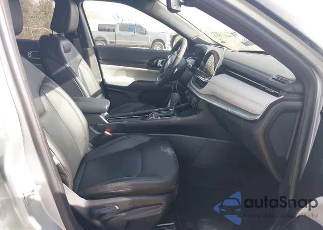 3C4NJDCN7TT187455: 44123351