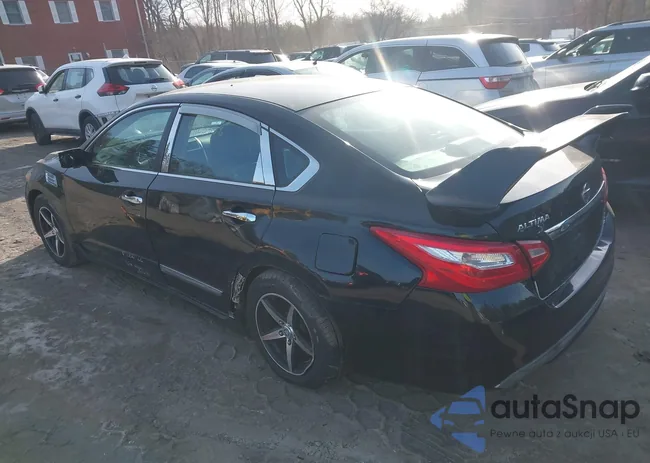 1N4AL3AP5GN347089: 44123358