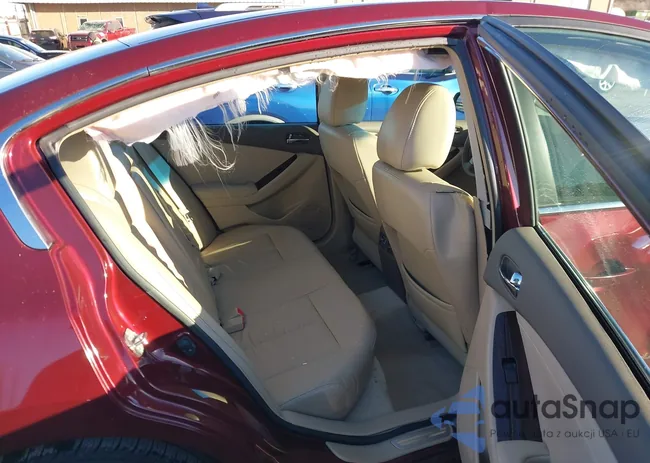 1N4AL2AP6BN405584: 44123463