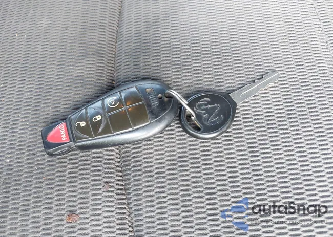 1C6RD7HT4CS184863: 44123476