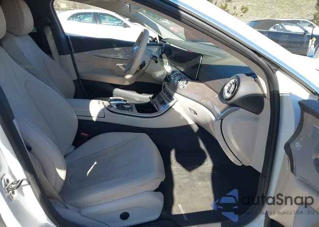 W1K2J5JB0LA075773: 44124540