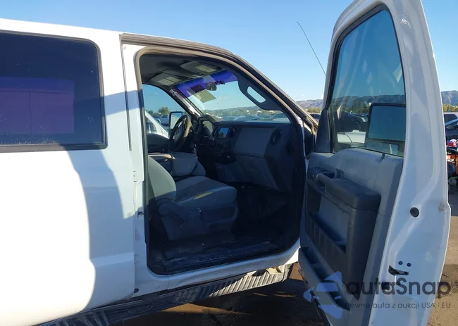 1FT7W2B69FEB63574: 44124541