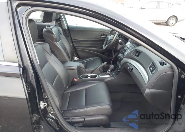 19UDE2F3XHA003379: 44124555