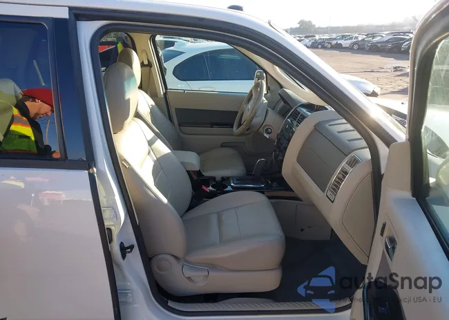 1FMCU49349KA56042: 44124562