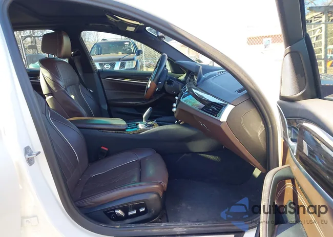 WBAJE5C5XKWW35430: 44124706