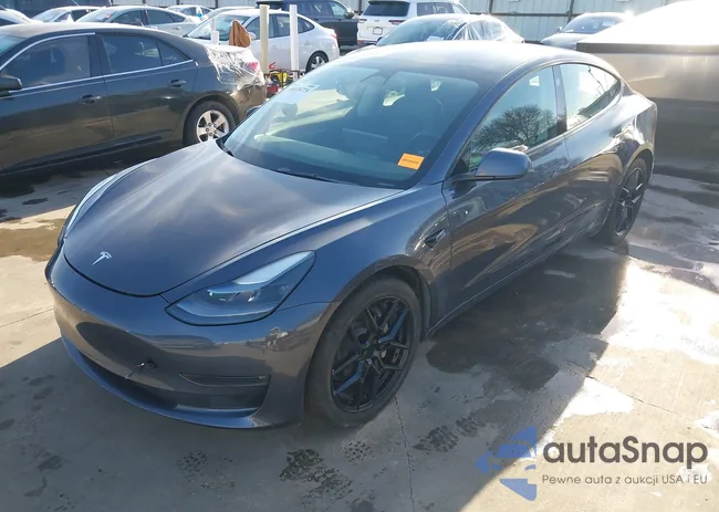 5YJ3E1EB2NF201938: 44124774