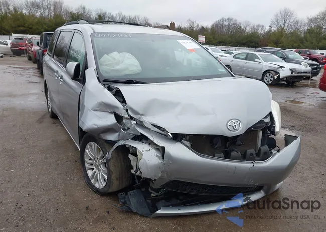 5TDYK3DC5BS014852: 44124781