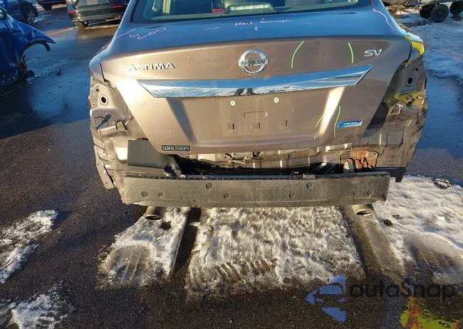 1N4AL3AP3DC181744: 44124928