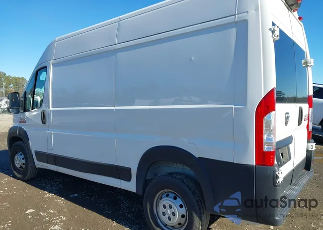 3C6TRVBG6LE106207: 44124939