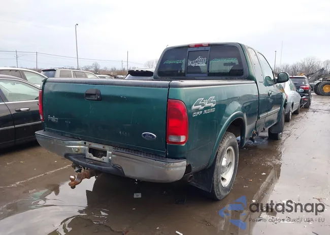 2FTRX18L4YCA43915: 44124978