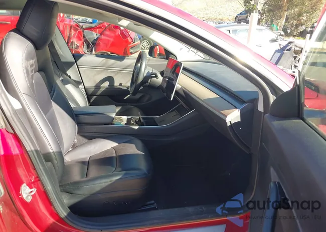 5YJ3E1EA5JF061613: 44124997