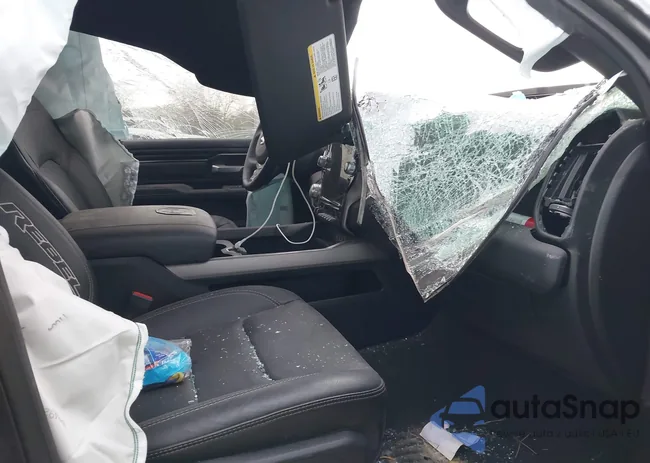 1C6SRFLT4RN208557: 44124099