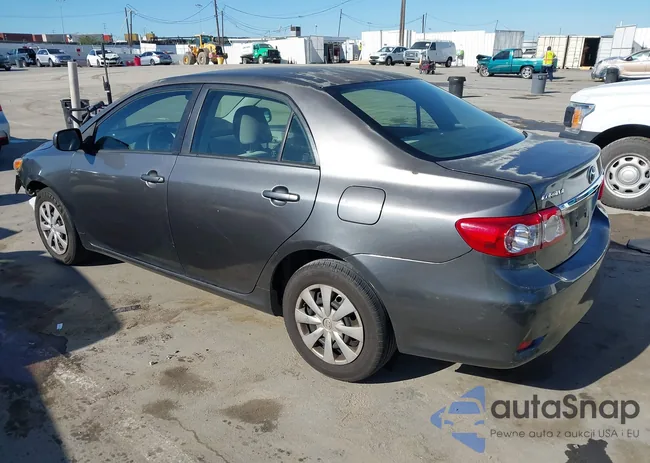 JTDBU4EE2BJ107587: 44124132