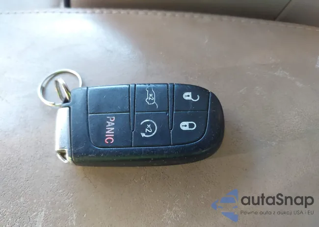 1C4RJECG6FC100539: 44124142