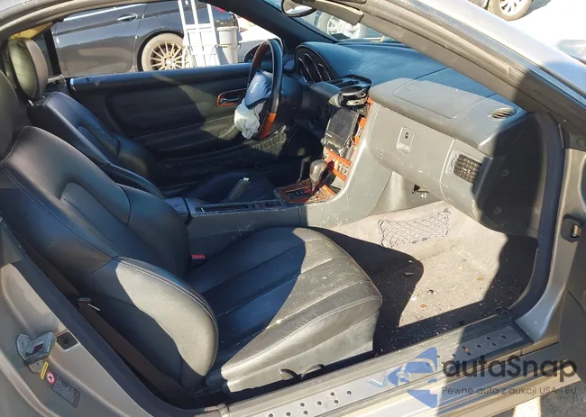 WDBKK65F73F285928: 44124149