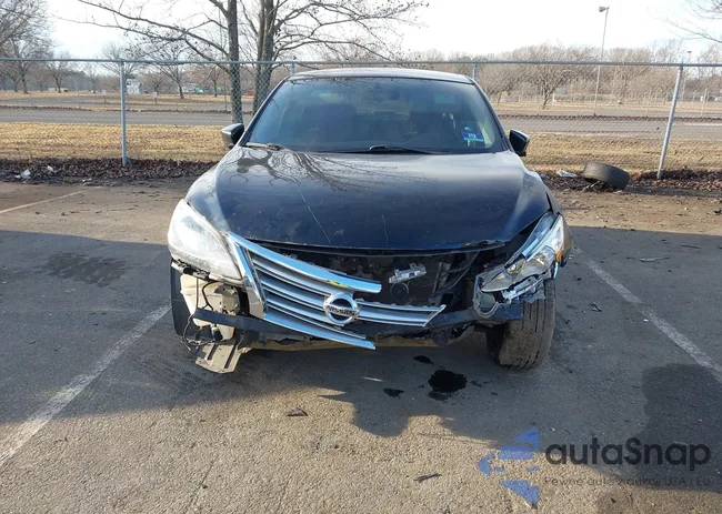 1N4AB7AP8DN906432: 44124179