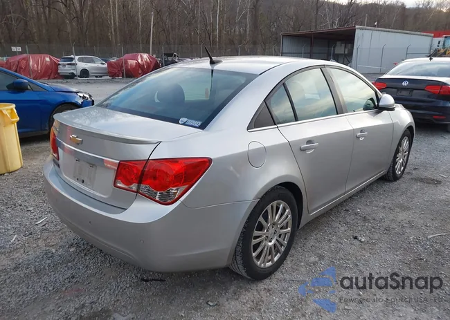 1G1PJ5SC5C7101748: 44124217