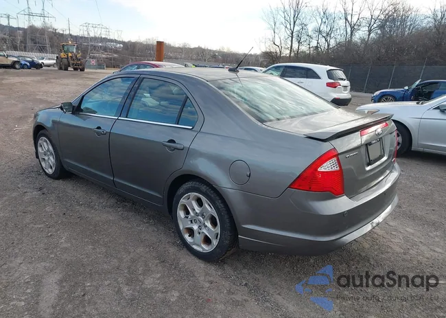 3FAHP0HA9AR352299: 44124230