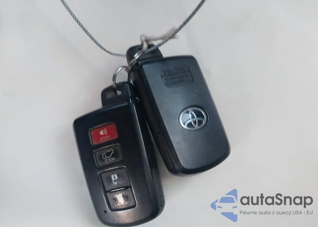 JTMRJREV1GD041396: 44124277