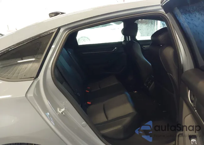 1HGCV2F30NA014818: 44124339