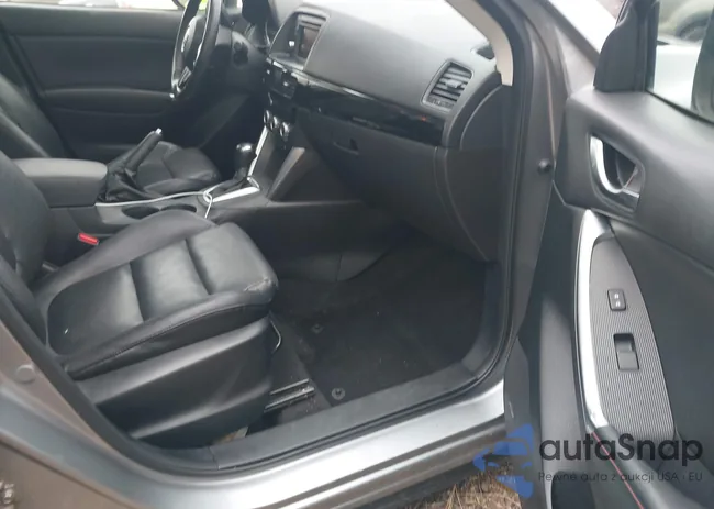 JM3KE4DY6E0405988: 44124345