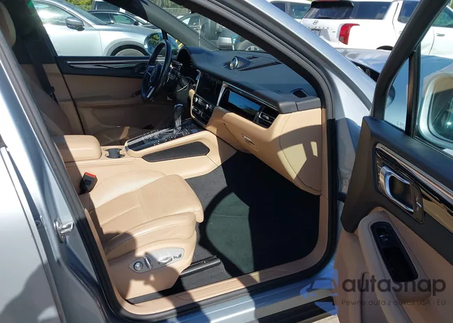 WP1AA2A55MLB00511: 44124354