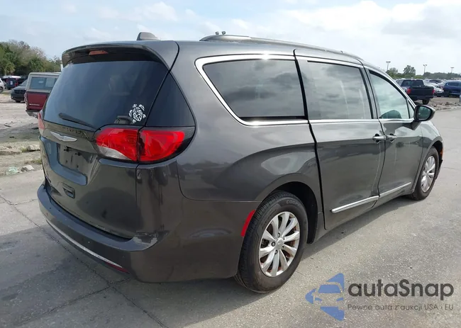 2C4RC1BGXHR721930: 44124411