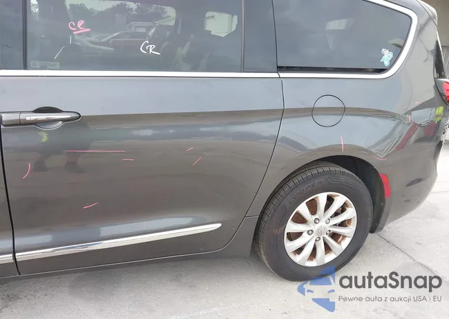 2C4RC1BGXHR721930: 44124411