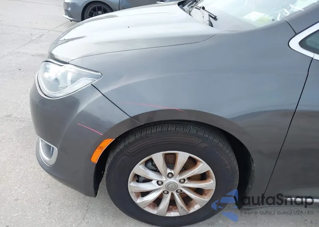 2C4RC1BGXHR721930: 44124411