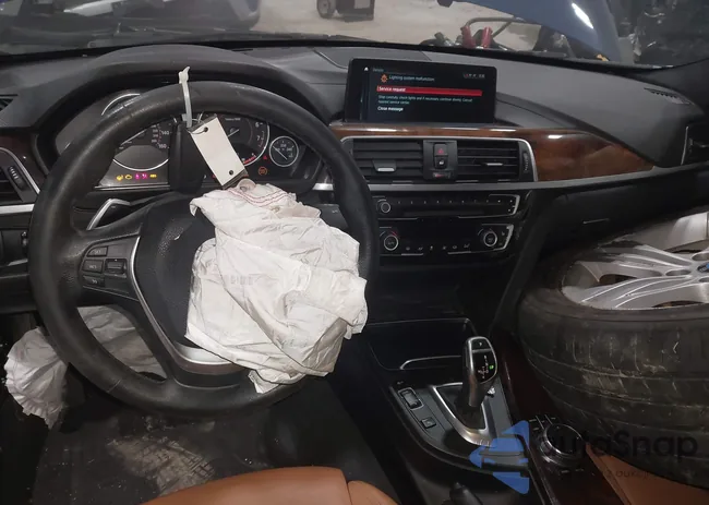 WBA8D9C52JEM32948: 44124419