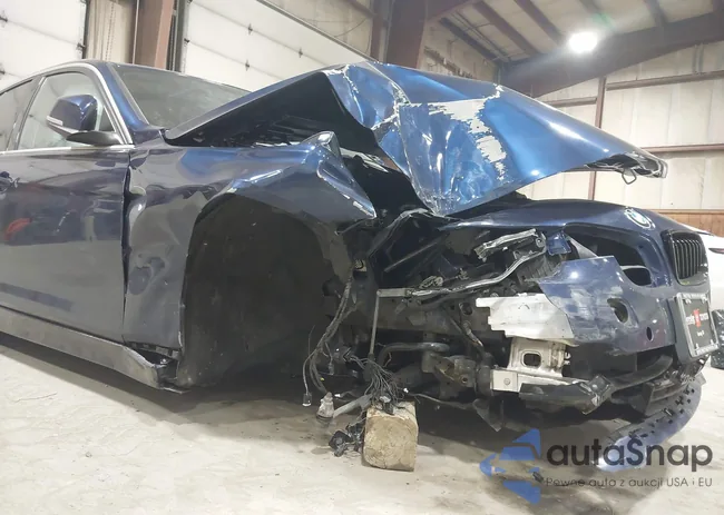 WBA8D9C52JEM32948: 44124419