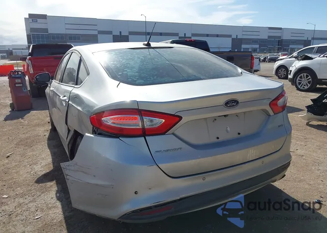 3FA6P0H74GR104756: 44124454