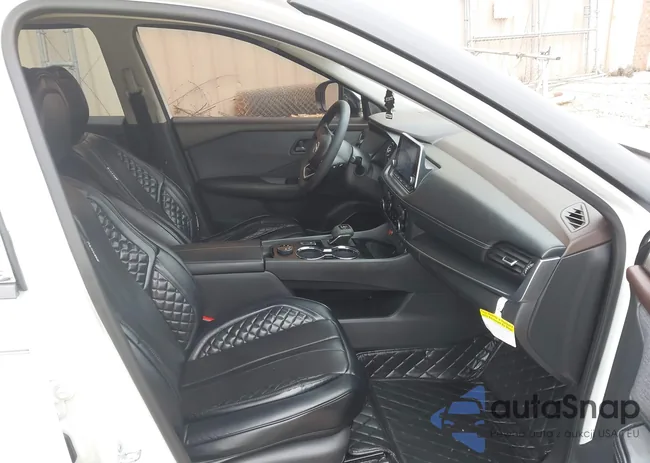 5N1AT3AB5MC831958: 44124458