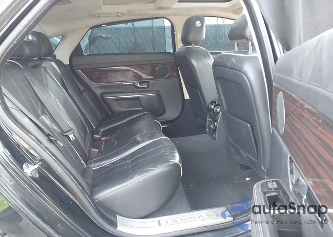 SAJWA2GB8CLV38105: 44125559