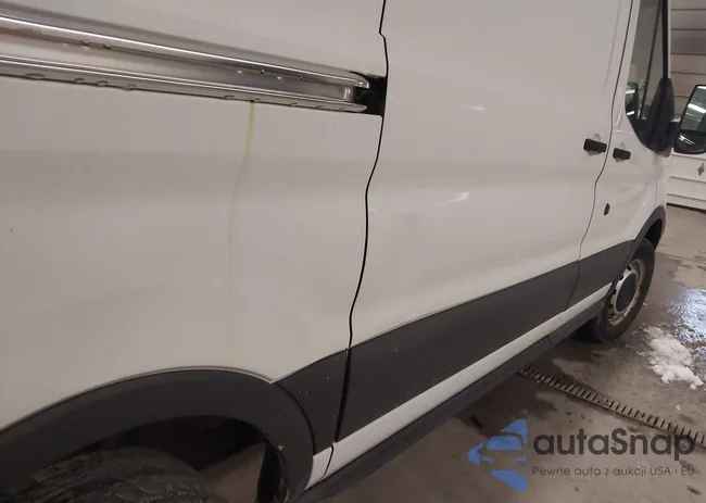 1FTNR1CM9FKA31082: 44125579