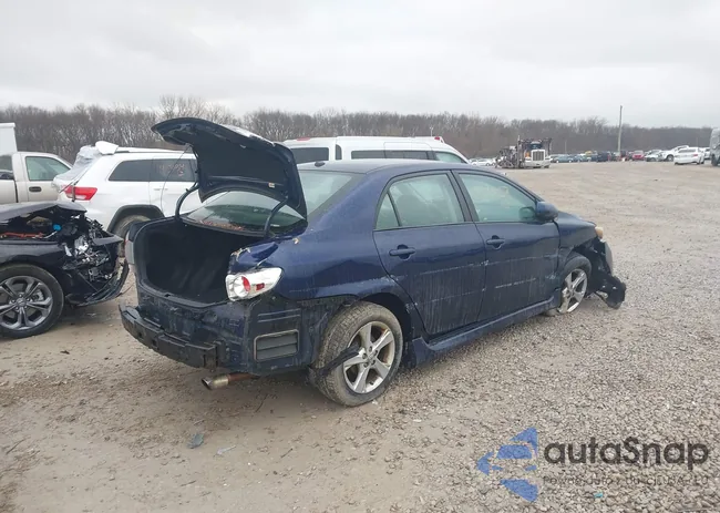 2T1BU4EE8BC670719: 44125653