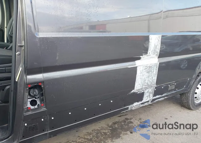 3C6TRVDG2LE118447: 44125687