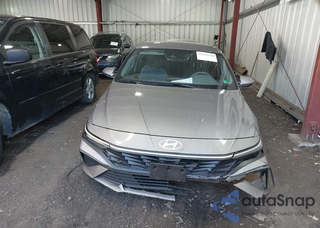 KMHLL4DG2RU834887: 44125694