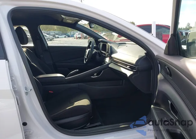 KMHLM4DG1SU906441: 44125701