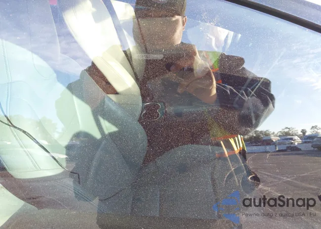 5YJSA1E28GF131436: 44125704