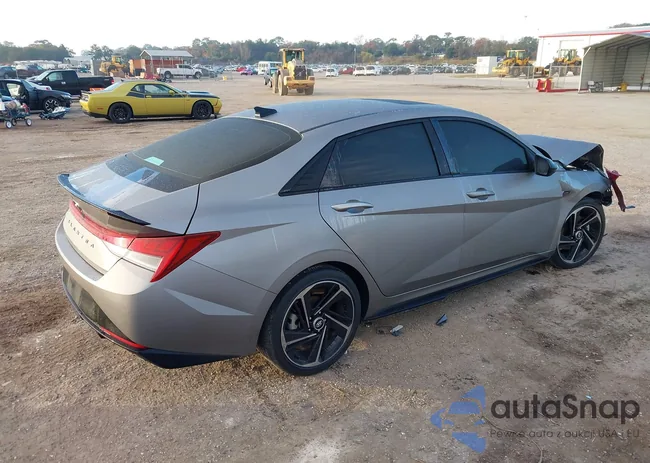 KMHLR4AF2PU514170: 44125760